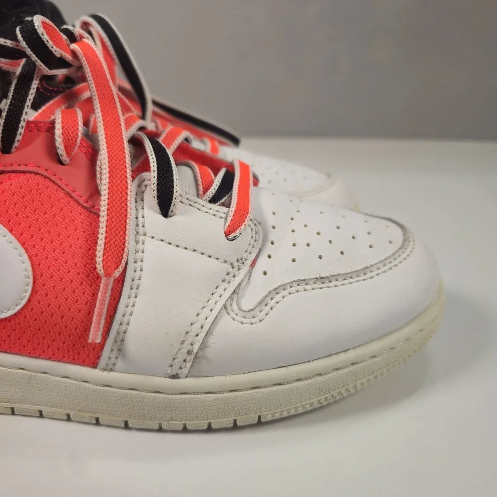 Nike Air Jordan 1 Mid SE GS White Infrared FB4417-016 Size 7Y Womens 8.5